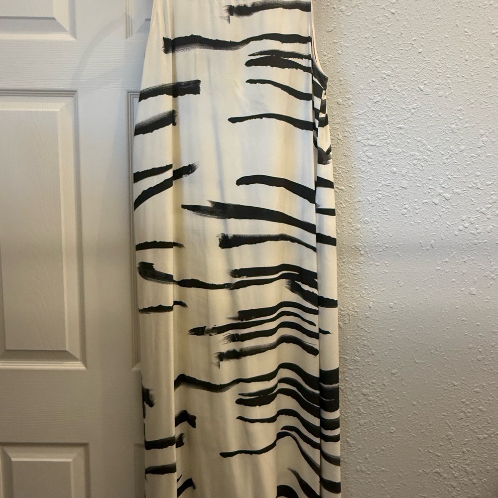 Lafayette 148 New York Monochrome Striped Dress